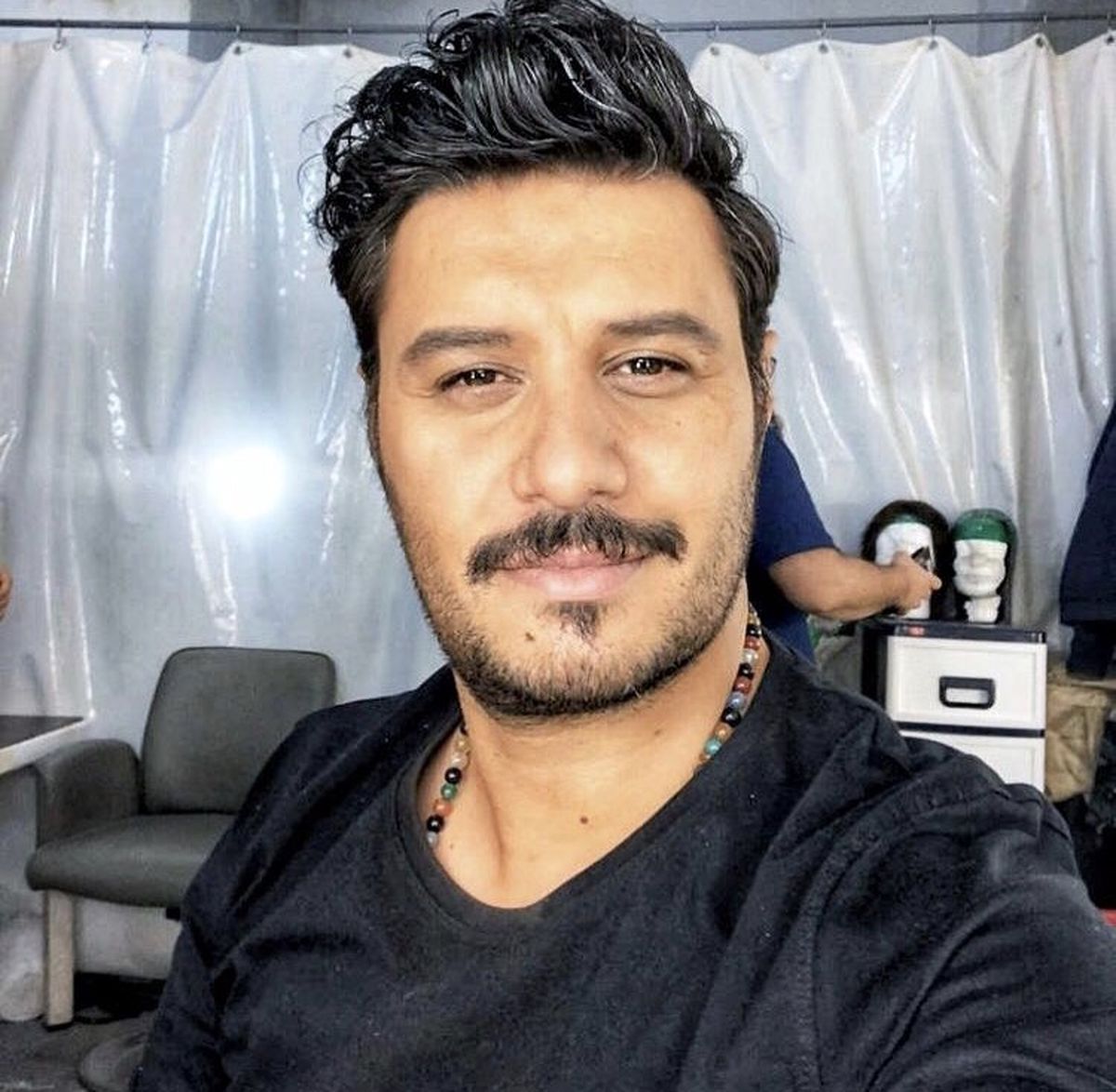 چهره جدید جواد عزتی + عکس