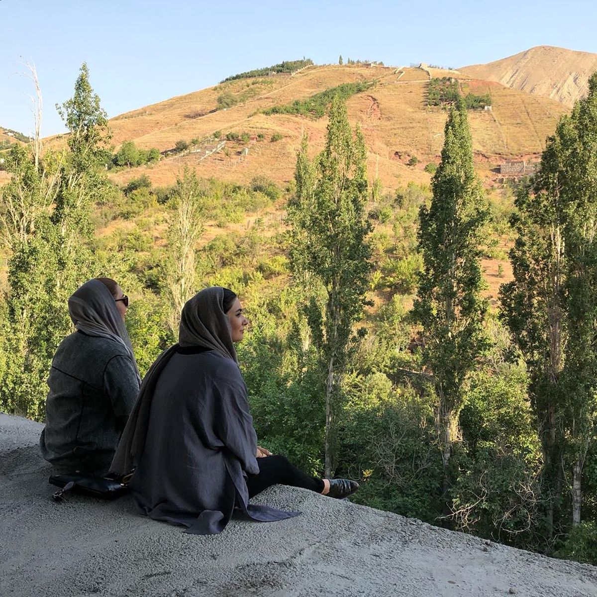 گشت و گذار تابستانی لیندا کیانی در دل طبیعت+عکس