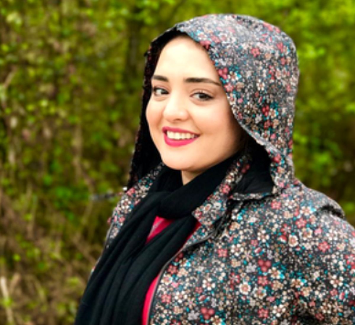 خوشحالی «نرگس محمدی» از دیدن بچه پشمک!