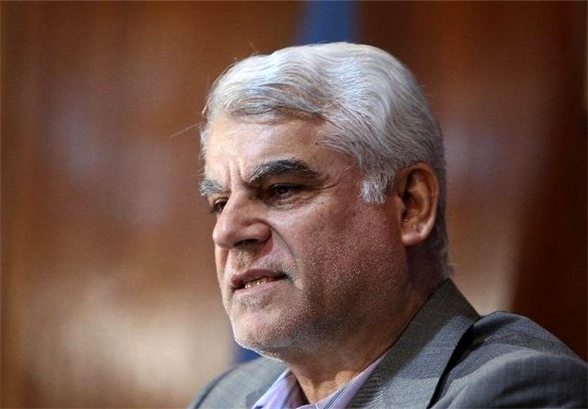 نوسان نرخ ارز سرمایه گذار را بلاتکلیف و سرمایه گذاری را متوقف می کند
