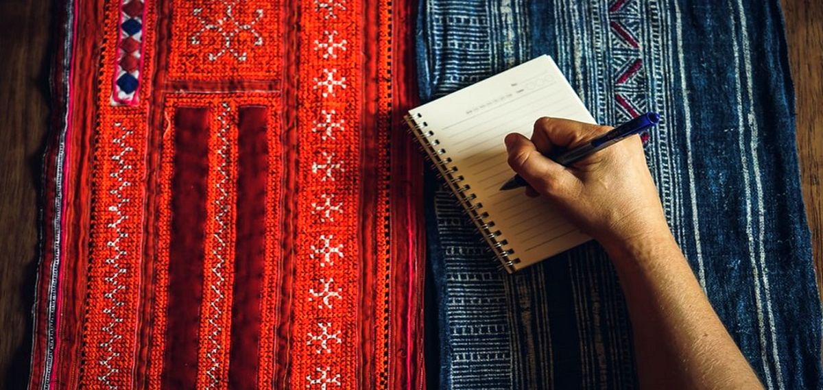 10 شعر زیبا که با آنها می توانید عشق خود را نسبت به دیگران ابراز کنید
