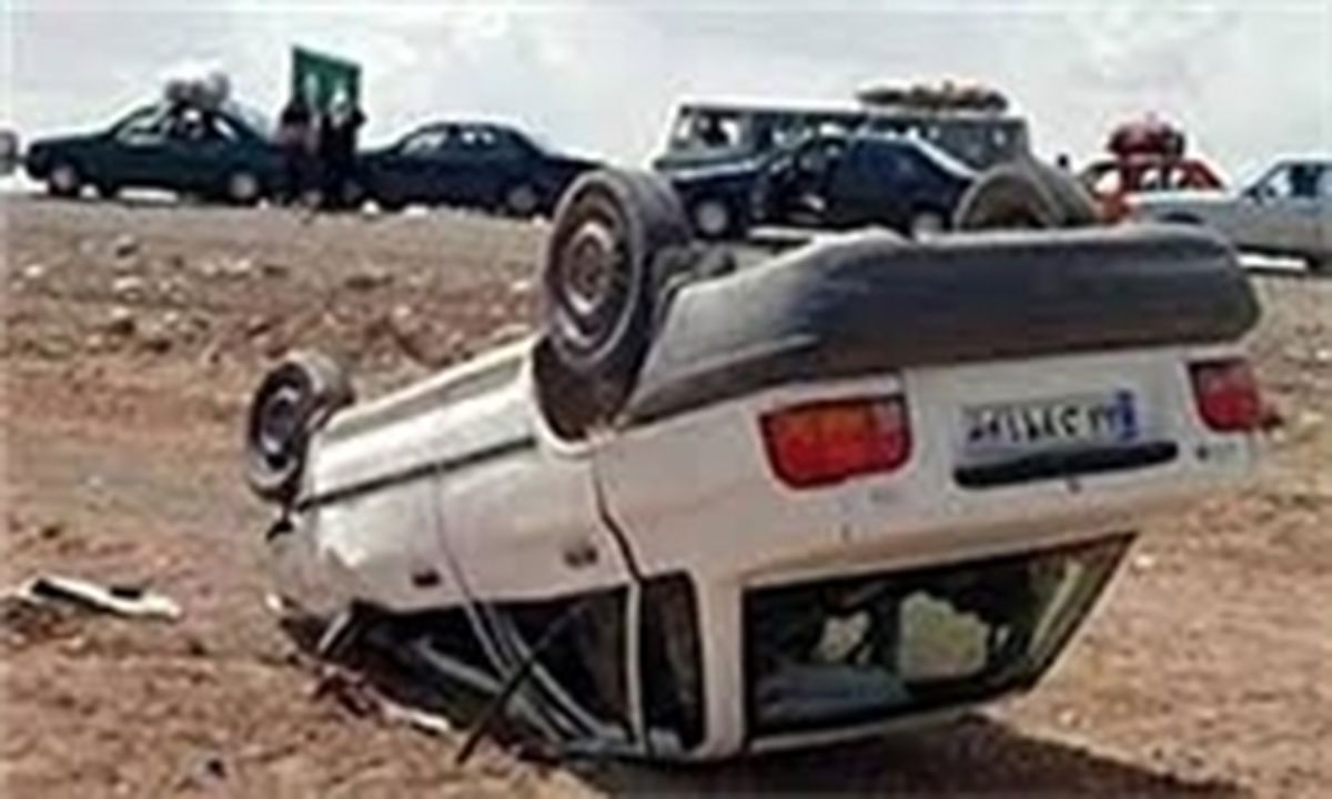 واژگونی پراید به علت عدم توجه به جلو