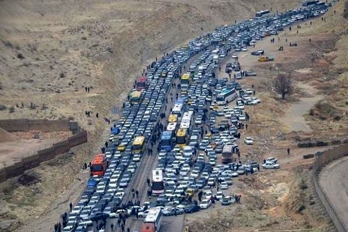 ممنوعیت تردد ۱۰ روزه کامیونها در محورهای غرب کشور