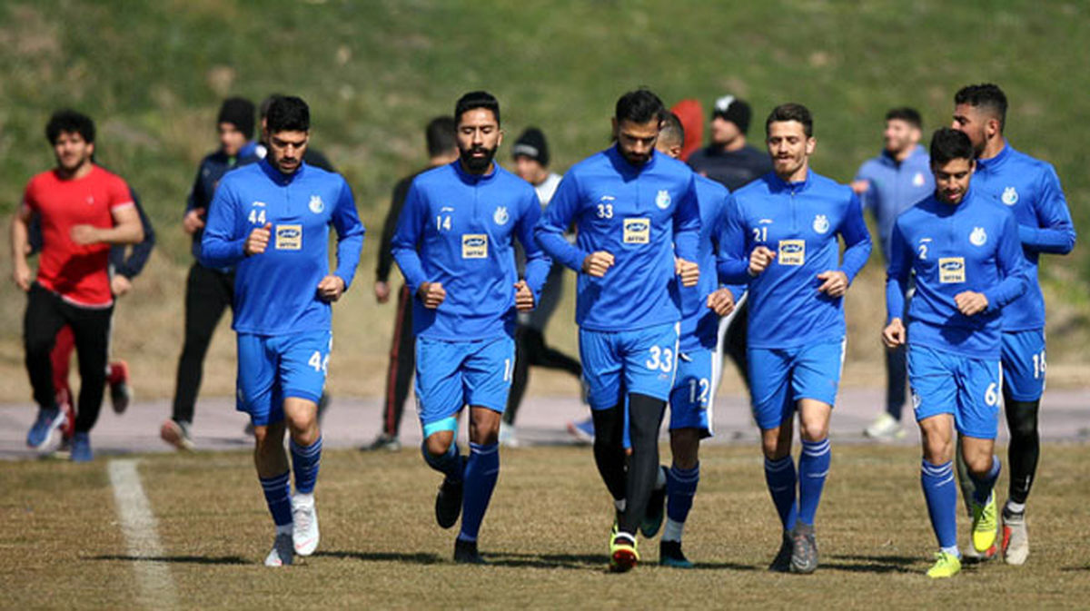 عجیب و باورنکردنی؛ ستاره استقلال سند قهرمانی پرسپولیس را امضا کرد