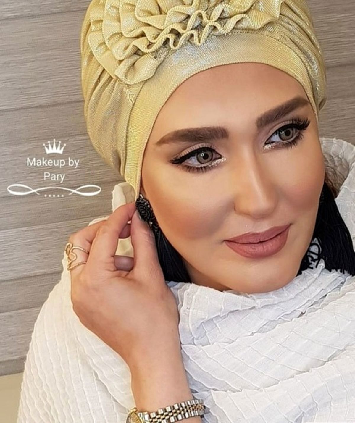 زهره فکورصبور خودکشی کرد+جزئیات