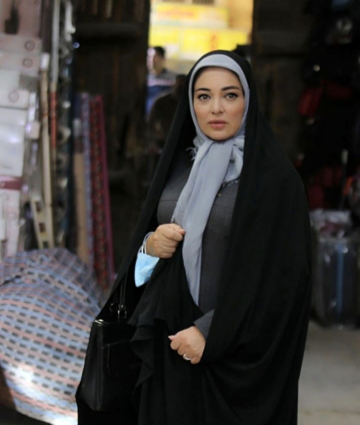 رزیتا غفاری با چادر + عکس