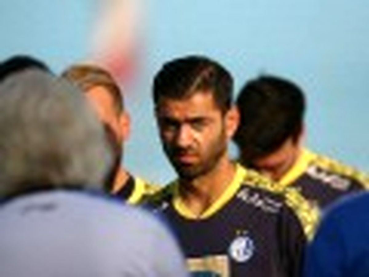 انتقاد تند پژمان منتظری از گزارشگر استقلال