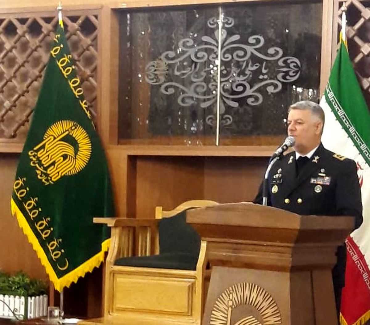 انگشت فرزندان انقلاب برای دفاع روی ماشه است
