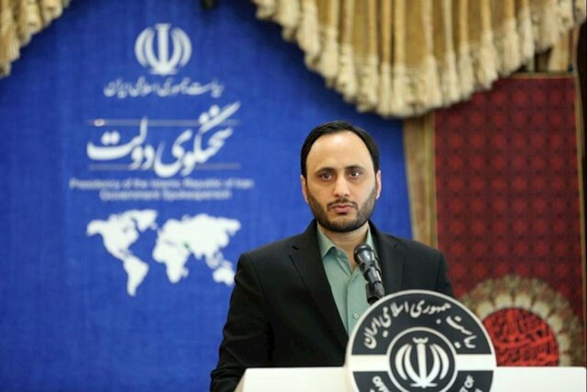  دولت موافق کاهش حقوق بازنشسته‌ها نیست