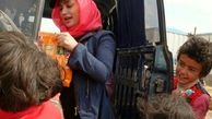 سفر بازیگر جنجالی میان زلزله زدگان+عکس