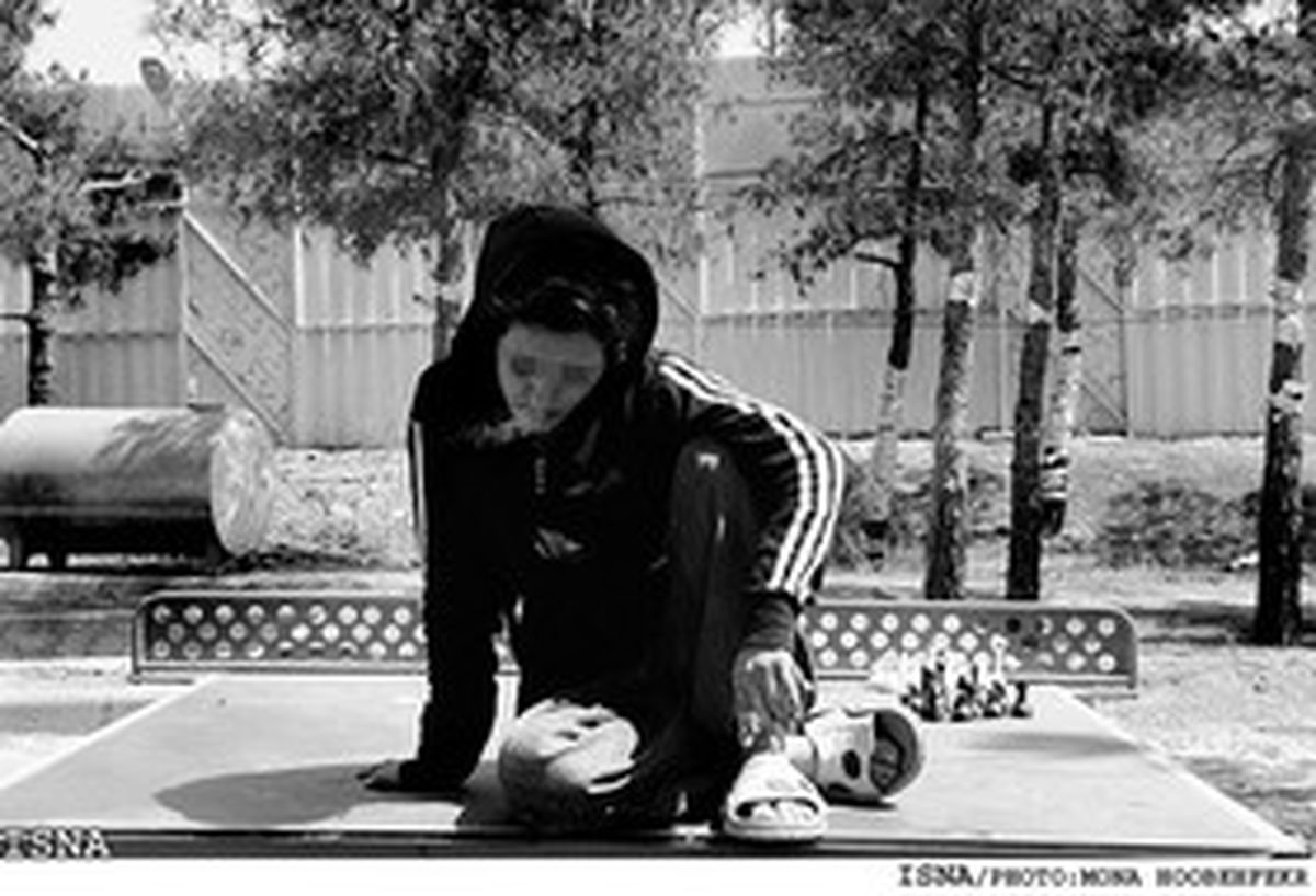 میانگین سن اعتیاد در زنان چند سالگی است؟