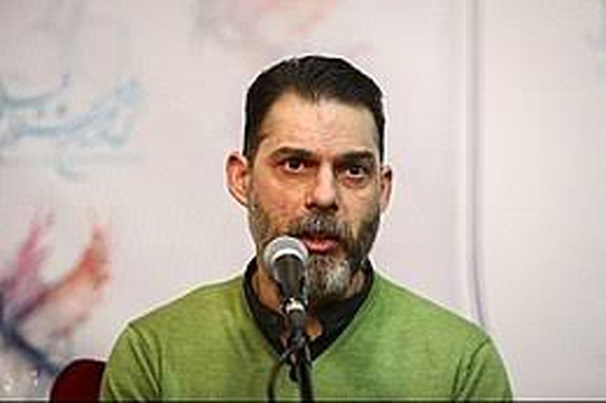 گریم پیمان معادی در نمایش «در انتظار گودو»