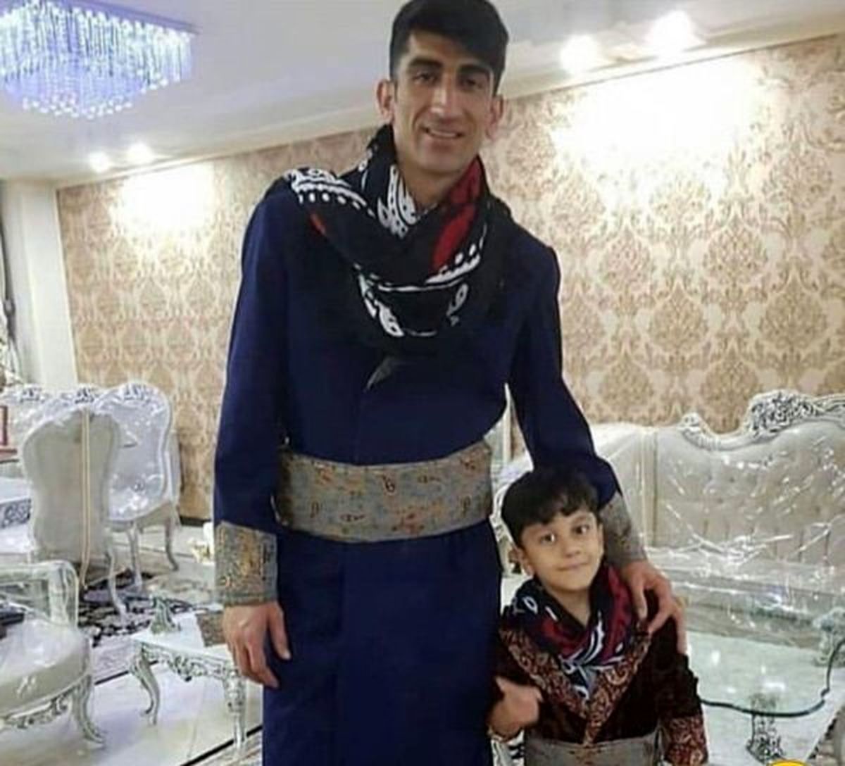 لباس های محلی بیرانوند و پسرش + عکس