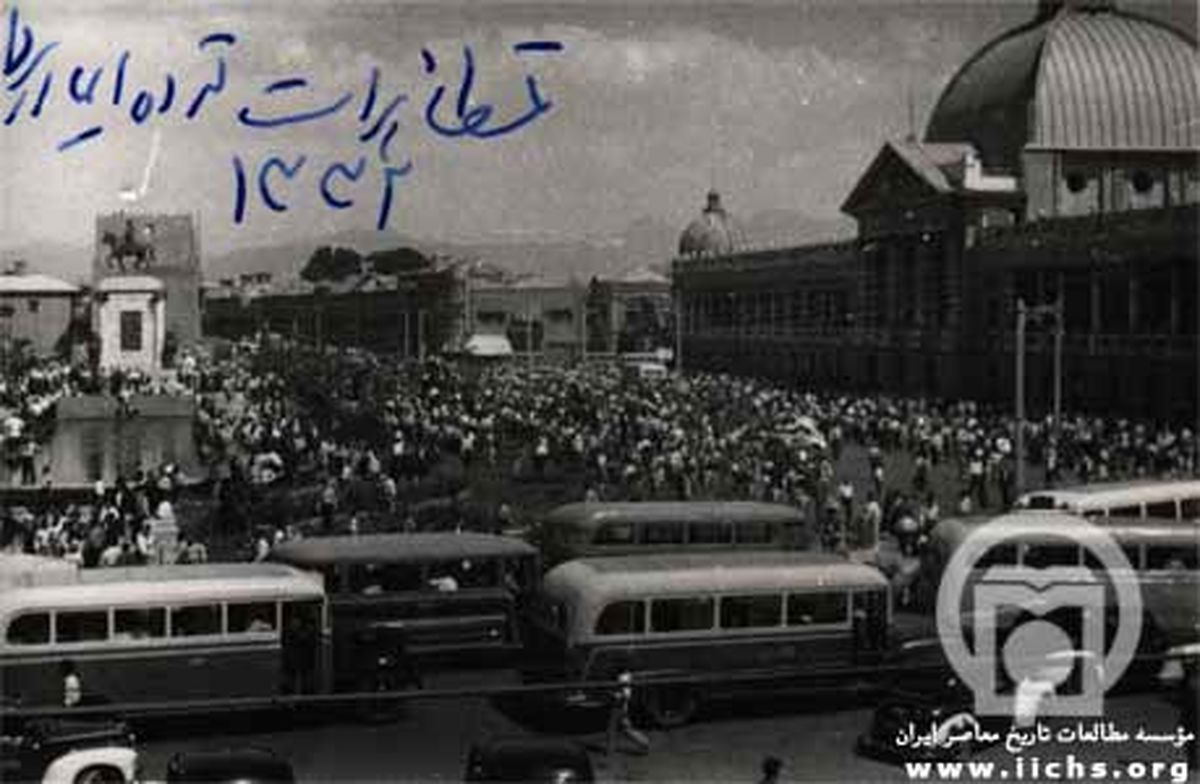 به بهانه‌ی انحلال رسمی حزب توده/ ۵۳ نفر خیانت و جاسوسی