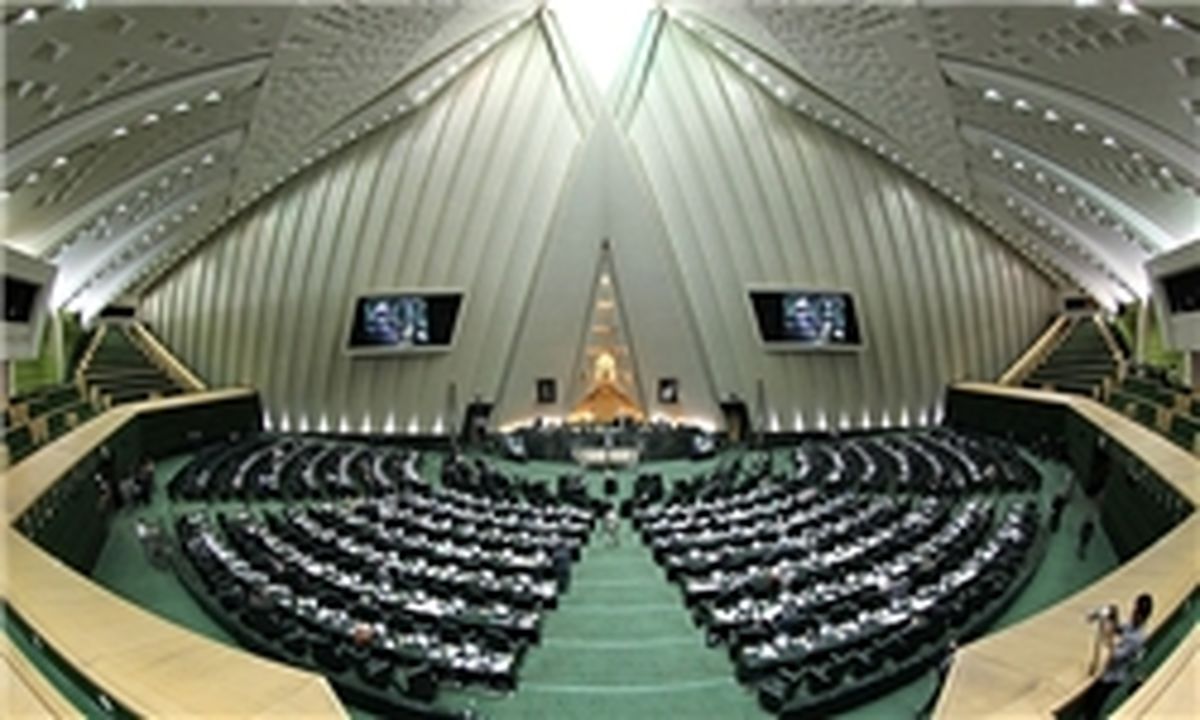 مرثیه‌سرایی سماواتی در صحن علنی مجلس