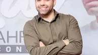 لبخند شادی رضا بهرام از استقبال طرفداران + عکس