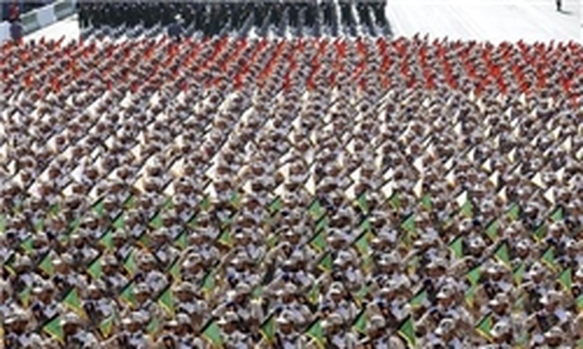 رژه بزرگ 31 شهریور در تهران آغاز شد