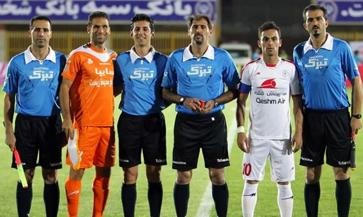 عجیب‌ترین اتفاق هفته ‌نخست لیگ/ داوران، بیلبورد تبلیغاتی شدند!