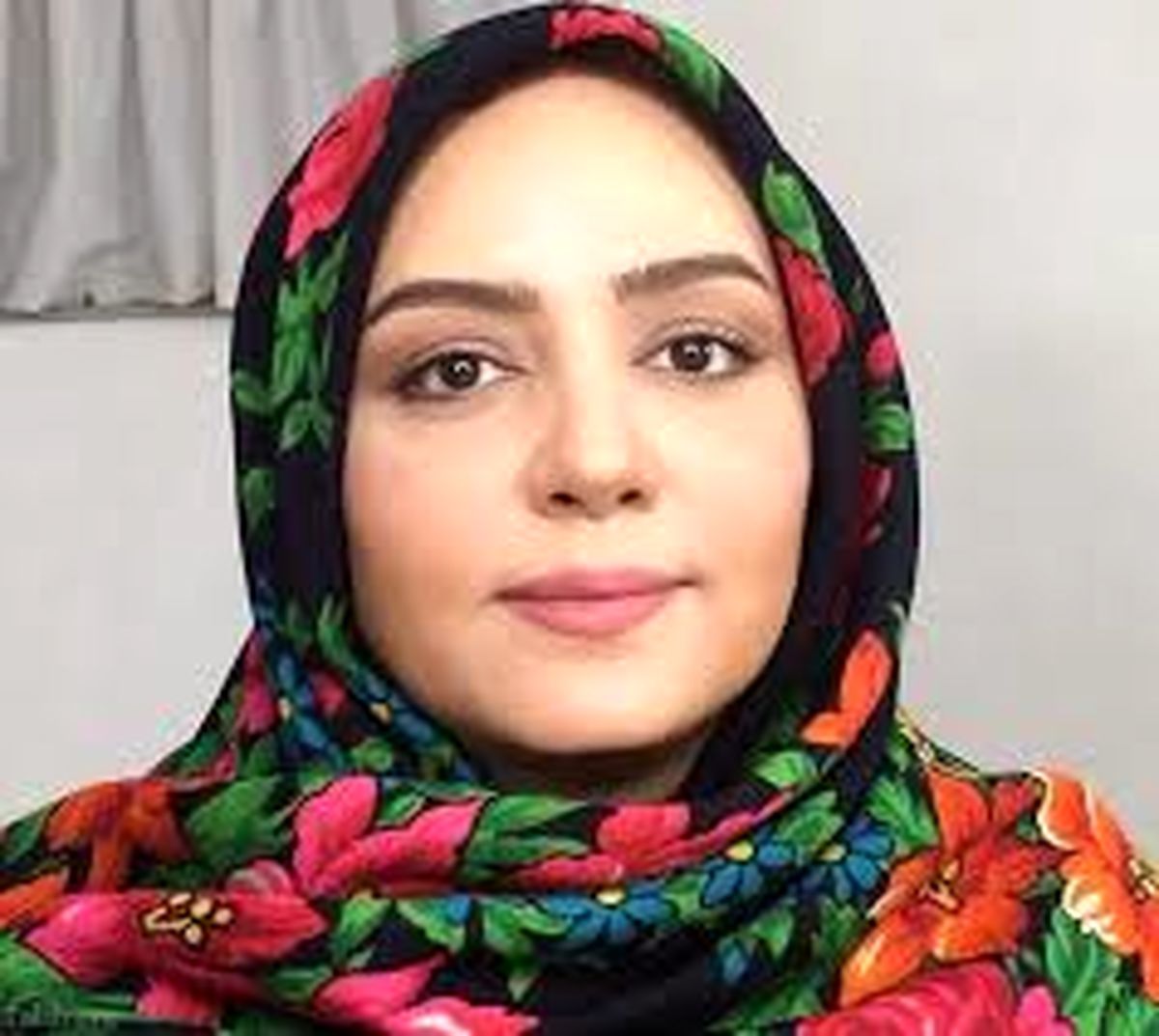 لیلا برخورداری با روسری زنان ترکمن