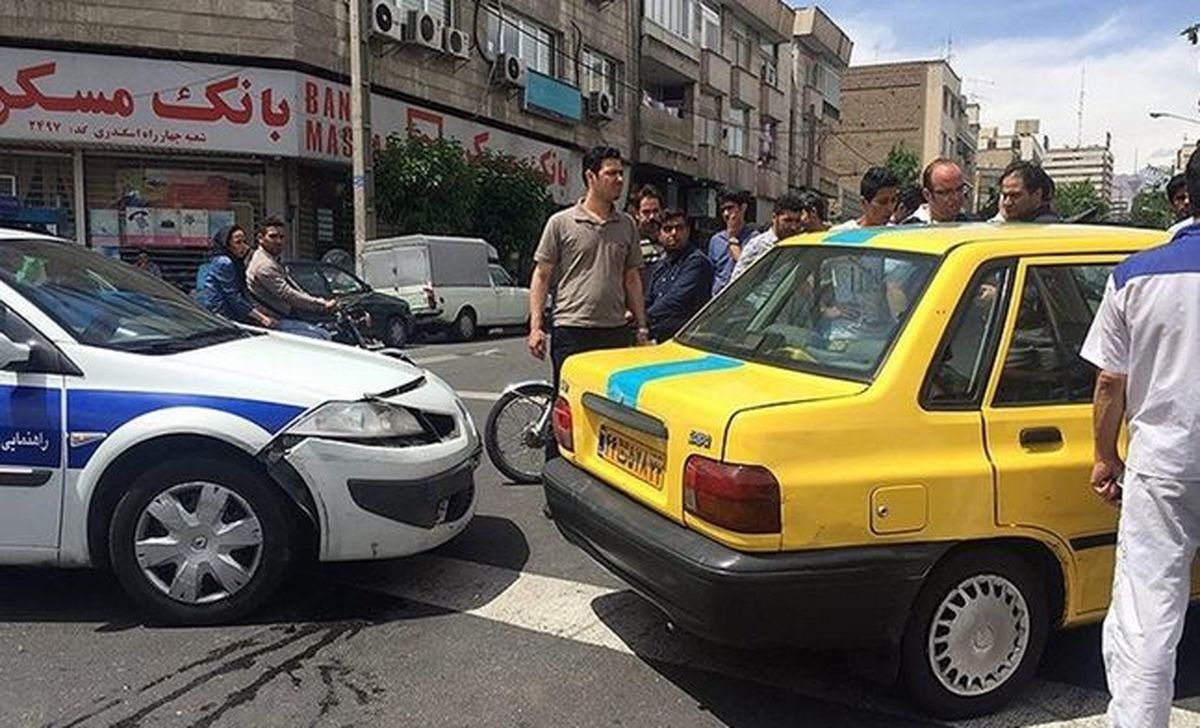  تصادف تاکسی با خودروی پلیس راهنمایی و رانندگی + تصاویر 