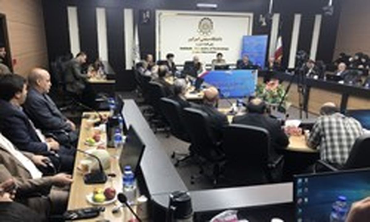 چگونگی استفاده از ظرفیت و توان علمی اساتید بسیجی در حلّ مسائل کشور بررسی شد