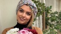 «دنیا مدنی» با یک بغل گل