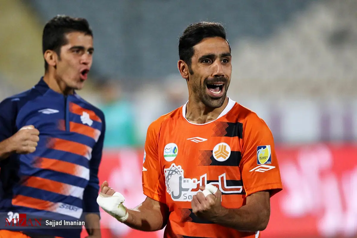 هر چه دارم از فولاد است/ سرپرست باشگاه سایپا قول داد مشکلات را حل کند