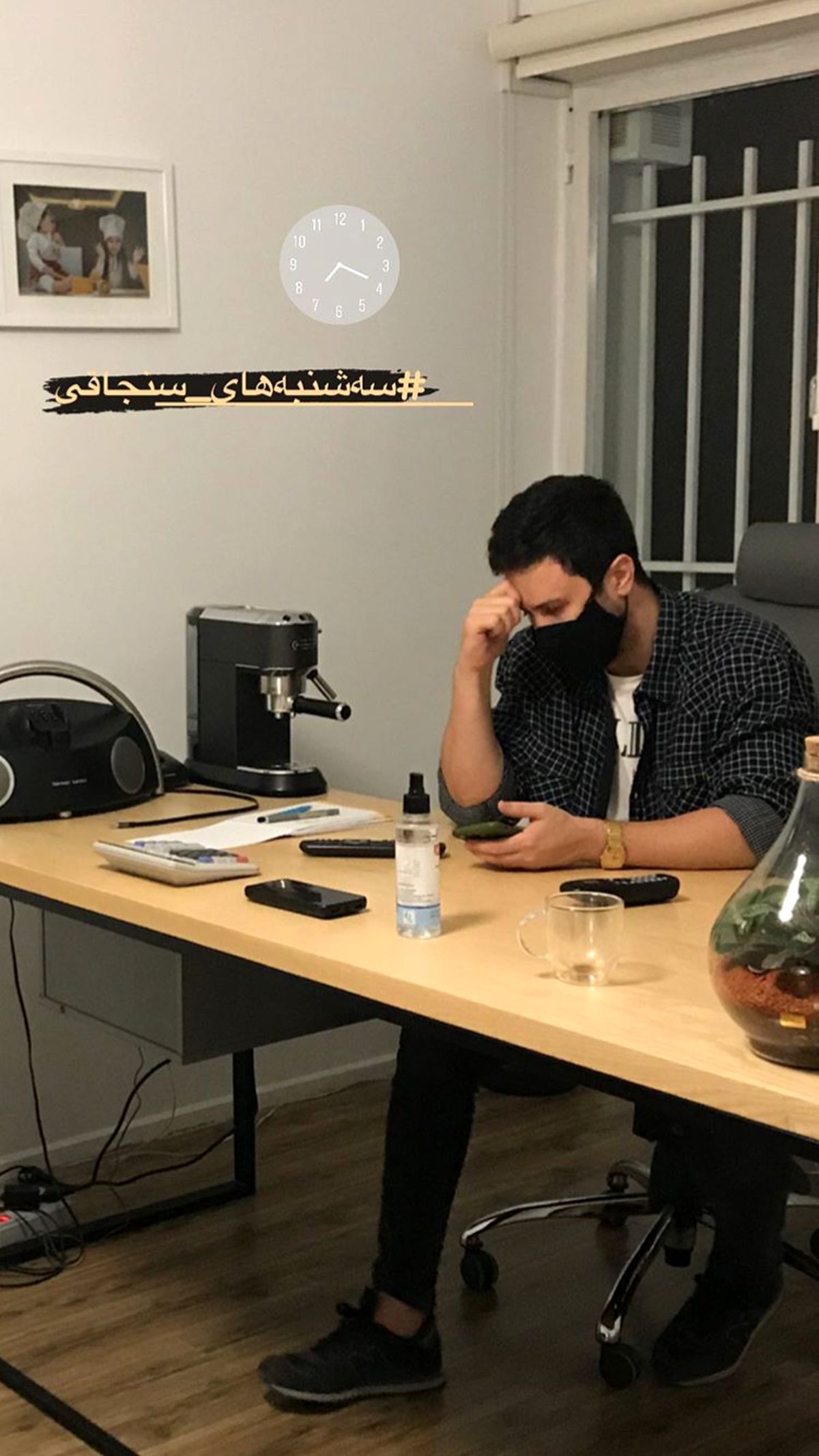 کارهای شبانه شاهرخ استخری در سنجاق + عکس