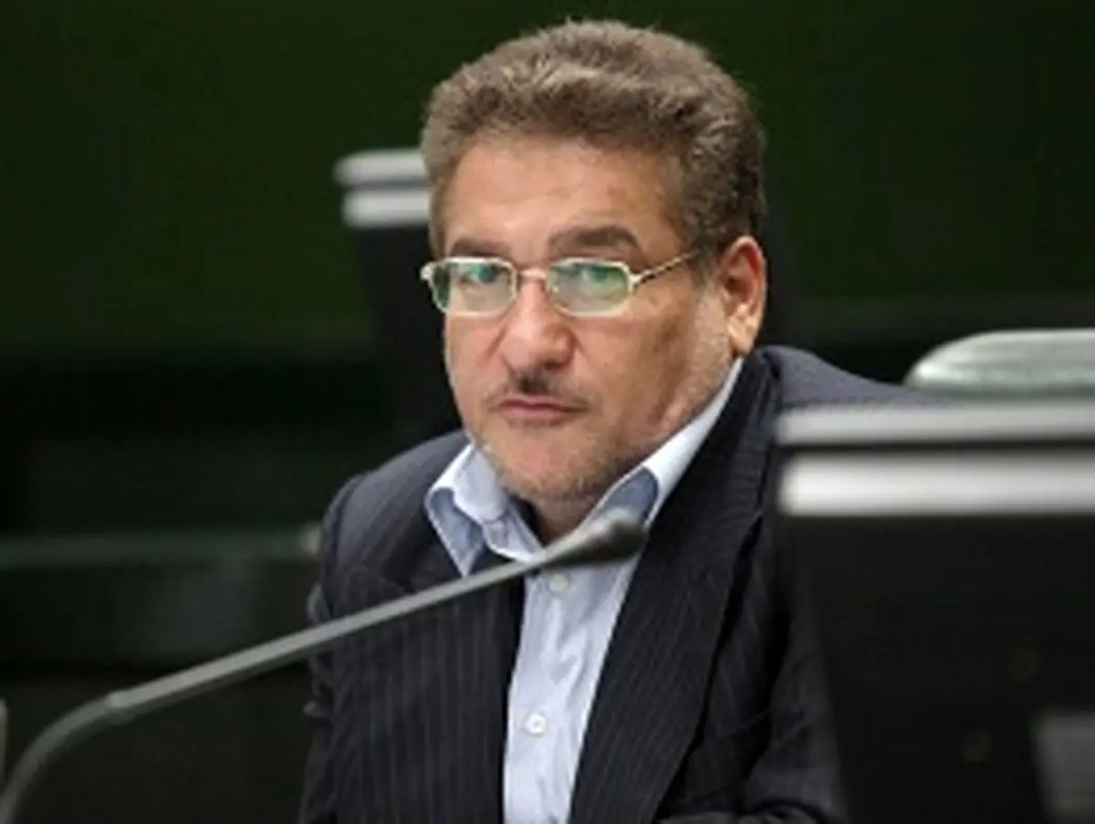 توفیقی باید در خصوص مواضع سال ۸۸ خود، نمایندگان را قانع کند