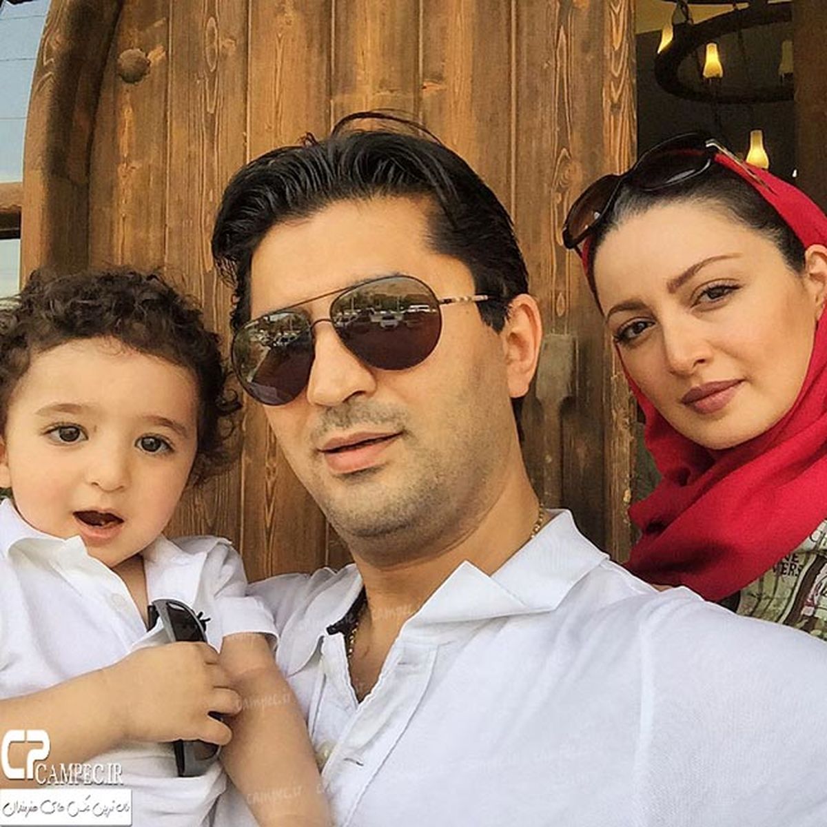 عکسی زیبا از شیلا خداداد و همسر و فرزندش