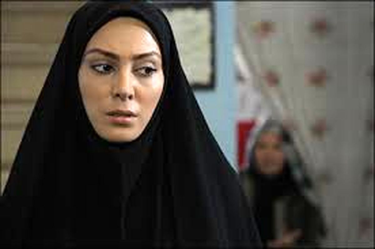 تیپ نیلوفر شهیدی کنار دریا /عکس