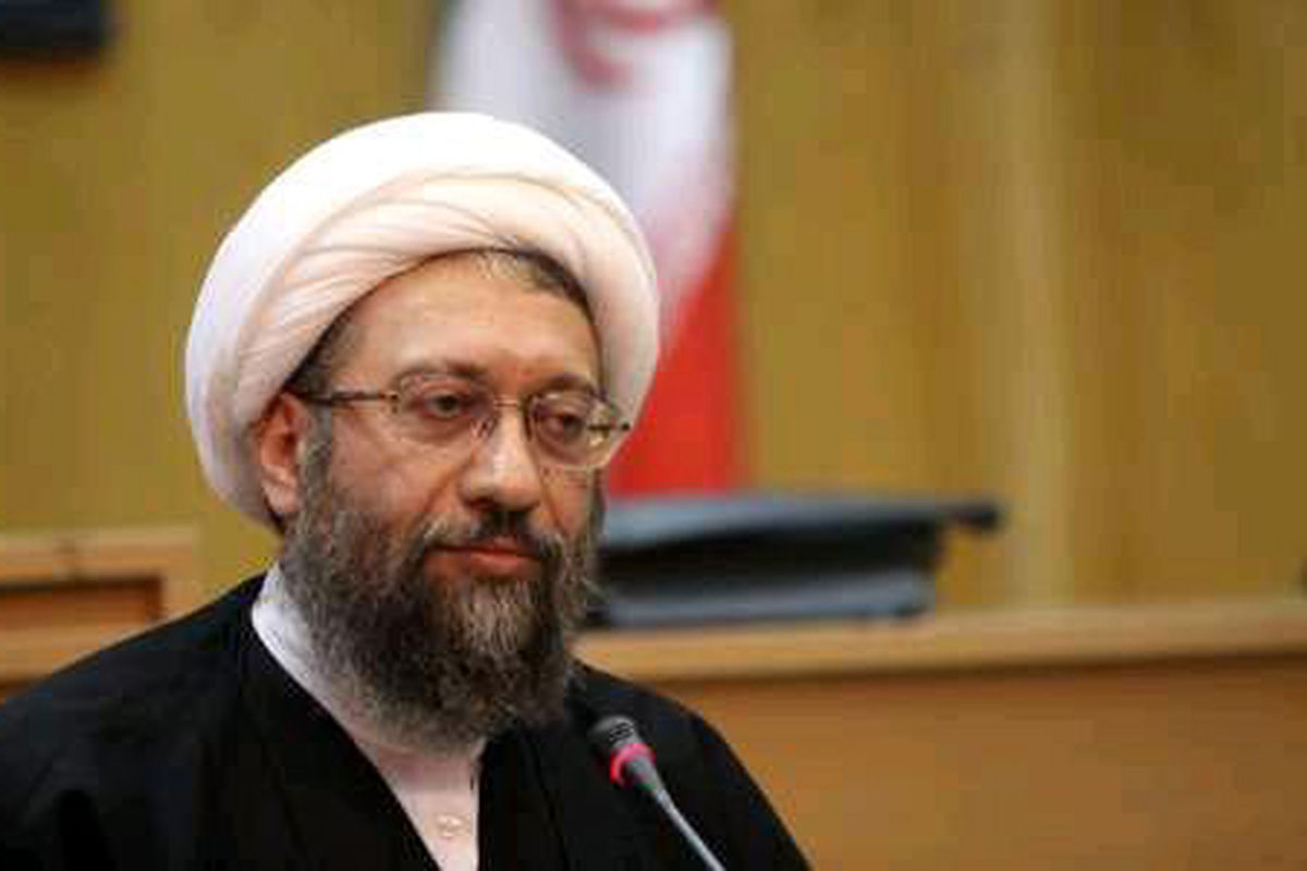 آیت الله آملی لاریجانی با ربانی رئیس مجلس سنای پاکستان دیدار و گفت وگو کرد