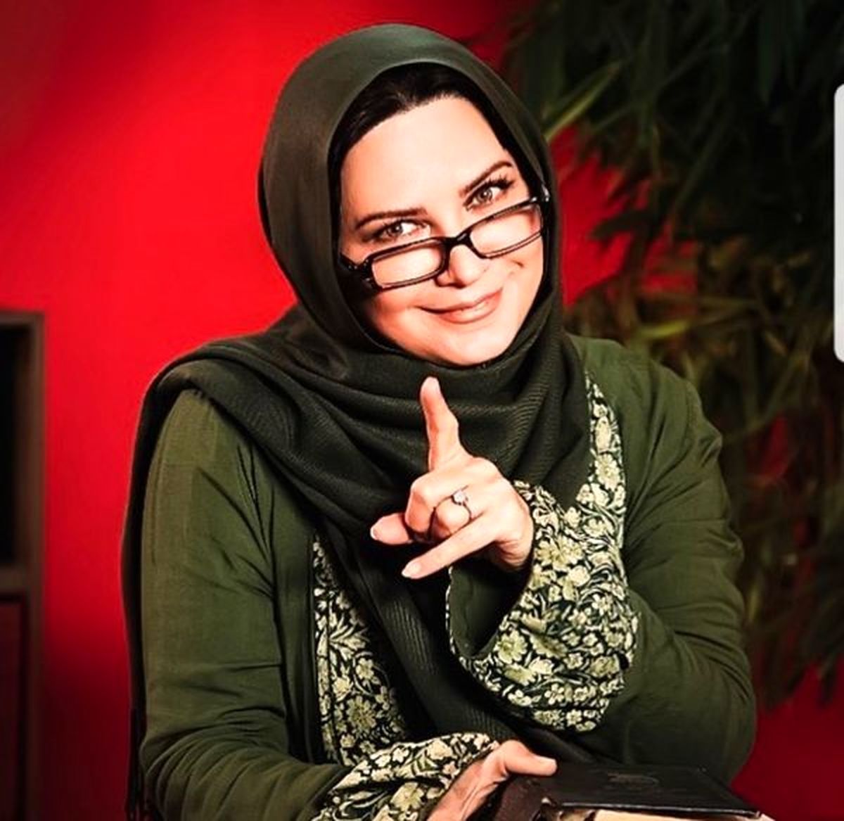 تیپ معلمی لعیا زنگنه+عکس