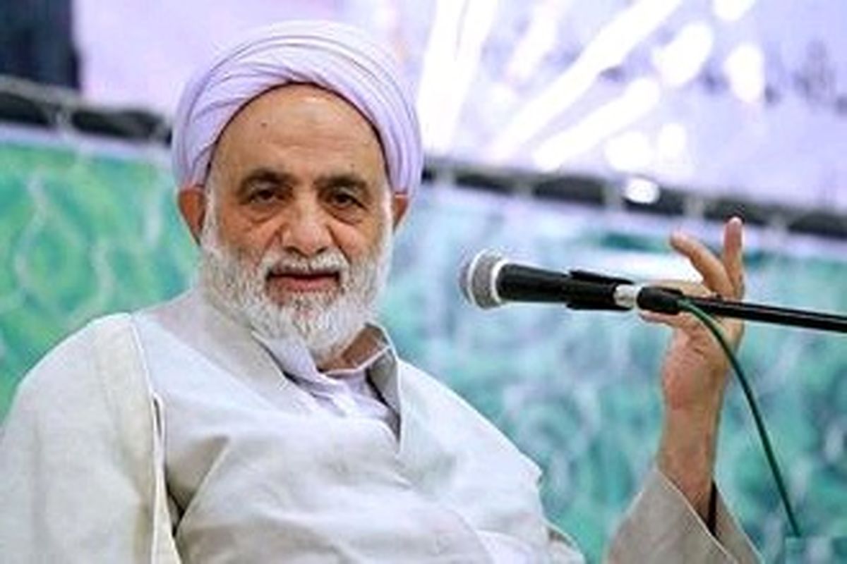 قرائتی: روحانیون نباید وارد جریانات سیاسی شوند