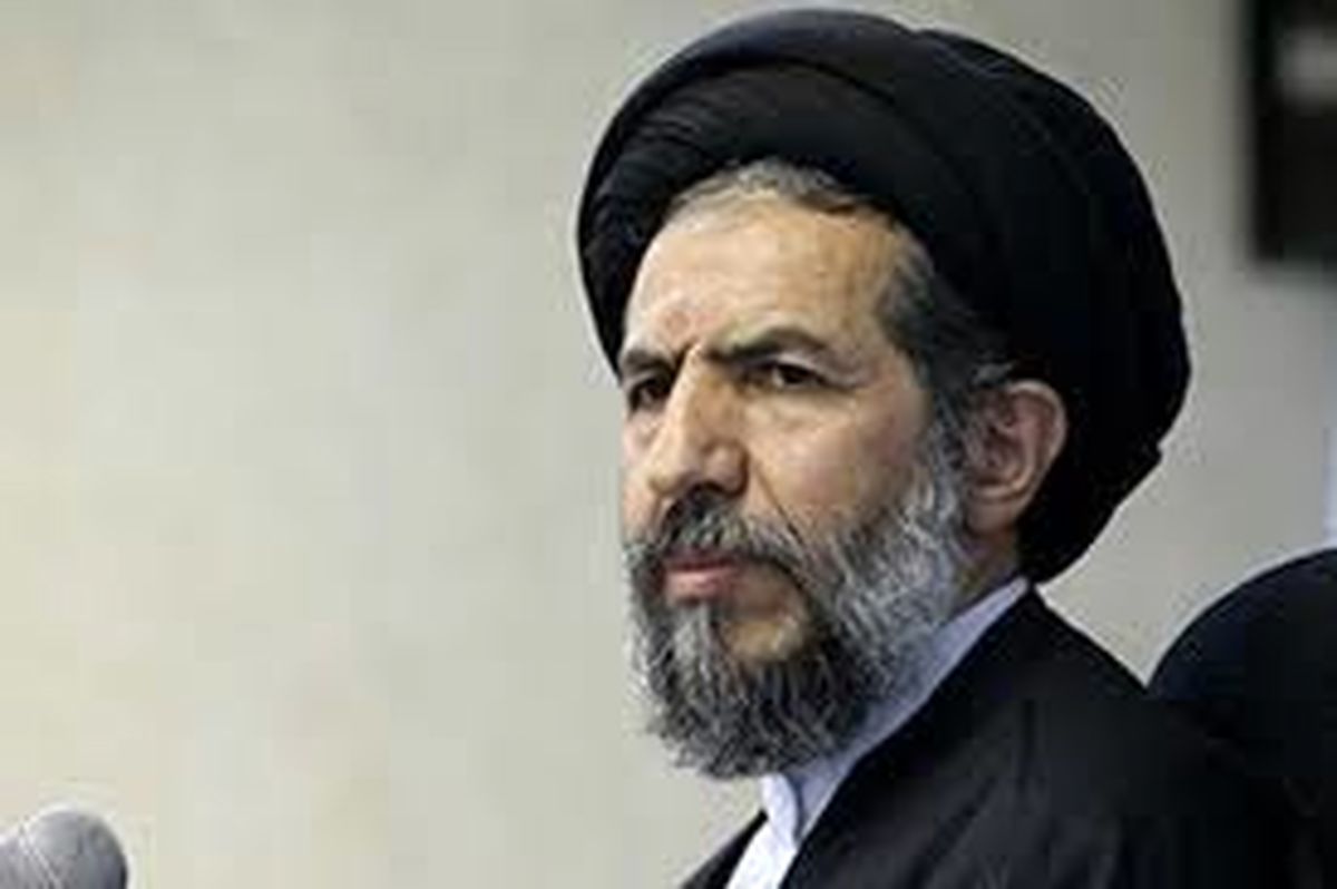 ابوترابی‌فرد:

امام خمینی(ره) در برابر دشمنان نفوذناپذیر بود