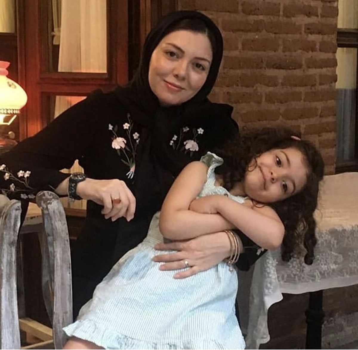 آزاده نامداری و دخترش + عکس