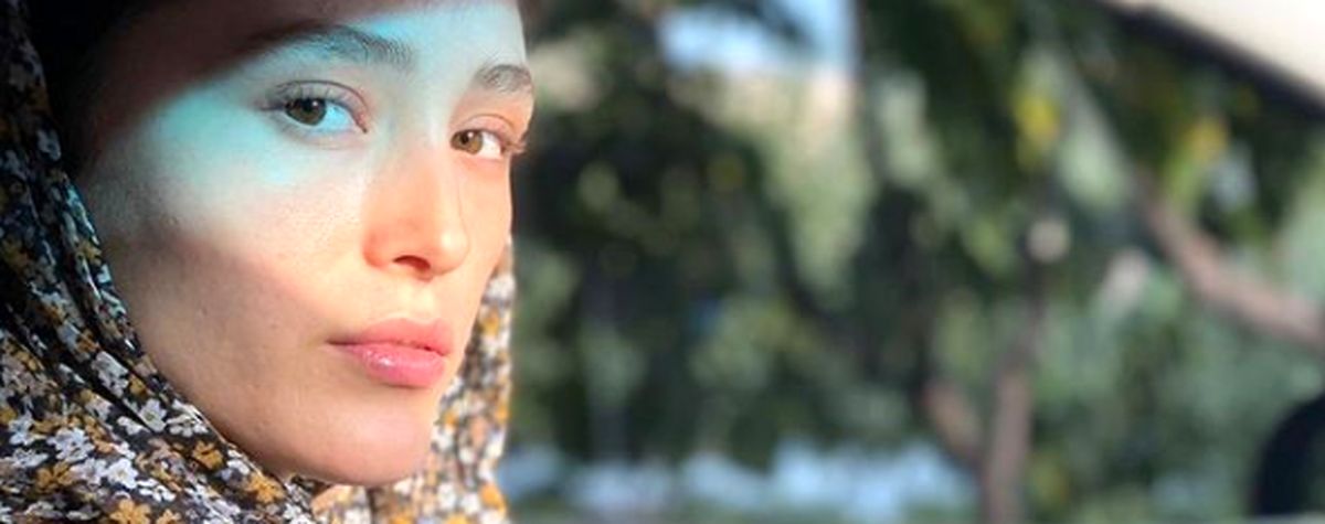 چهره نورانی فرشته حسینی در ماشینش + عکس