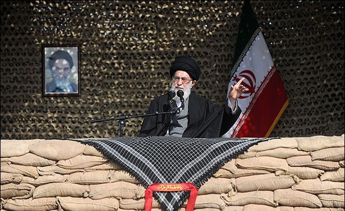 نگذارید یاد دوران دفاع مقدس از یادها برود