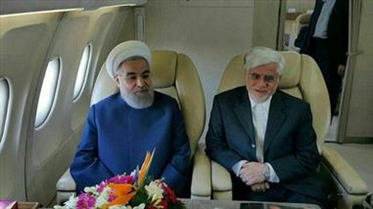 پیام غیبت عارف از مهمانی روحانی