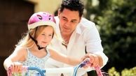 رفتار پدر با دختر باید چگونه باشد؟