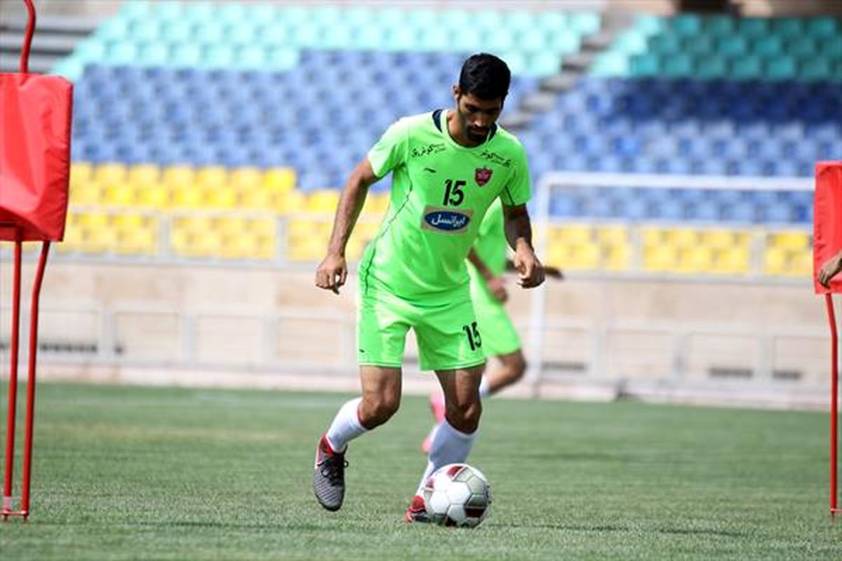 بازیکن پرسپولیس قید رفتن به قطر را زد