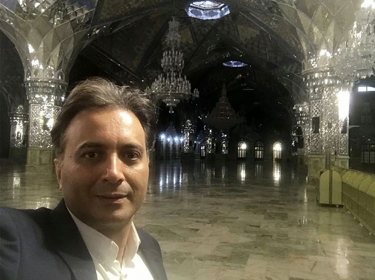 مجید اخشابی در عمارتی زیبا + عکس