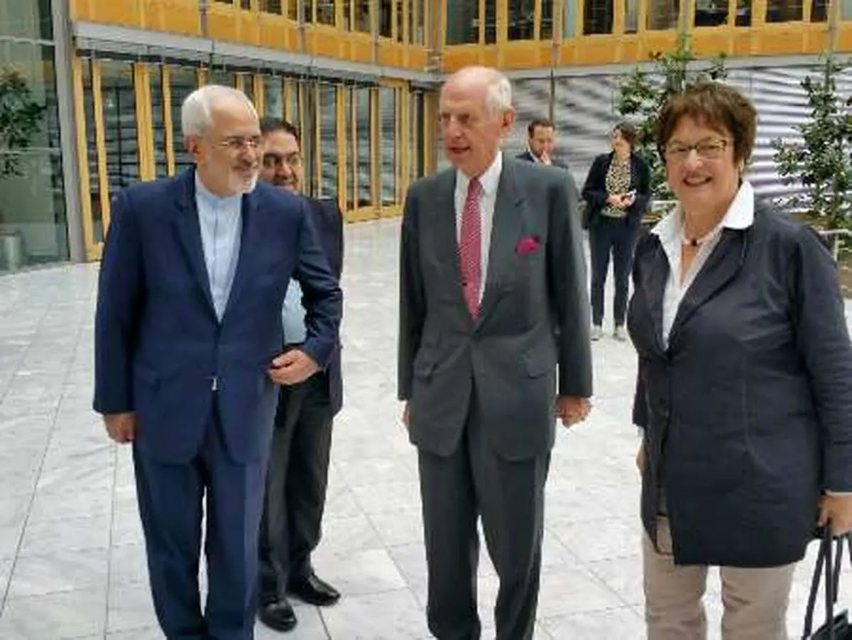 ظریف: ایران می تواند شریک قابل اعتمادی برای تولید مشترک با آلمان باشد