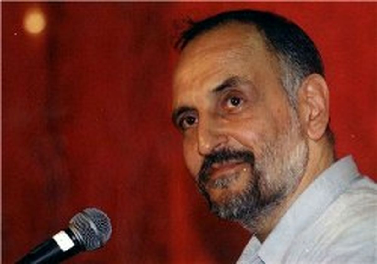 با تمام قوت هاشمی را به چالش خواهم کشید
