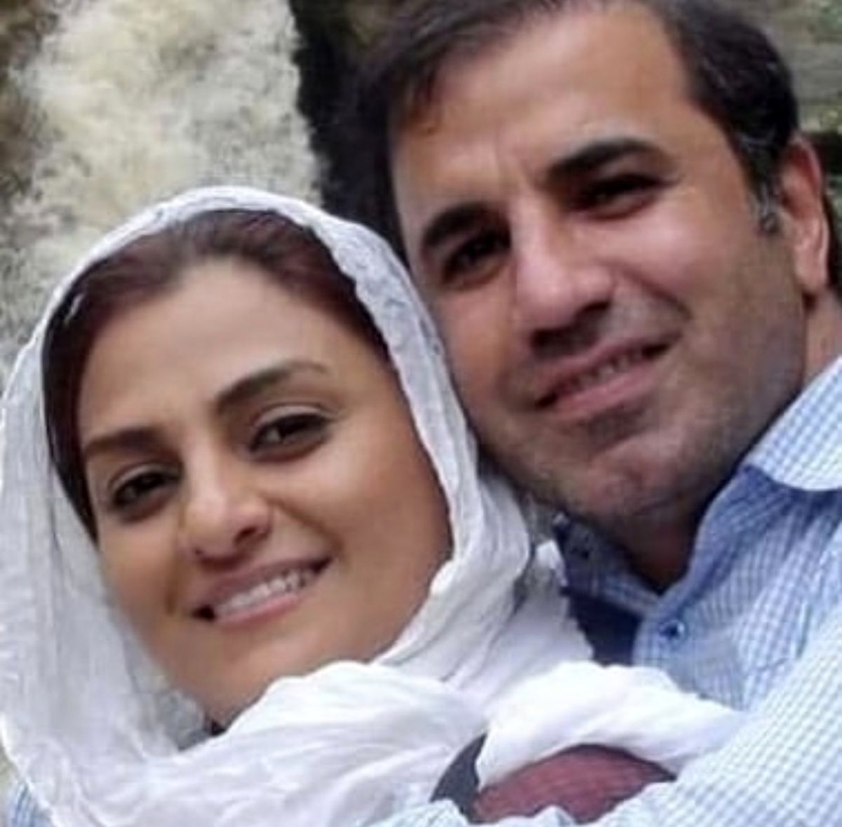 عکسی عاشقانه از مرحوم علی سلیمانی و همسرش 