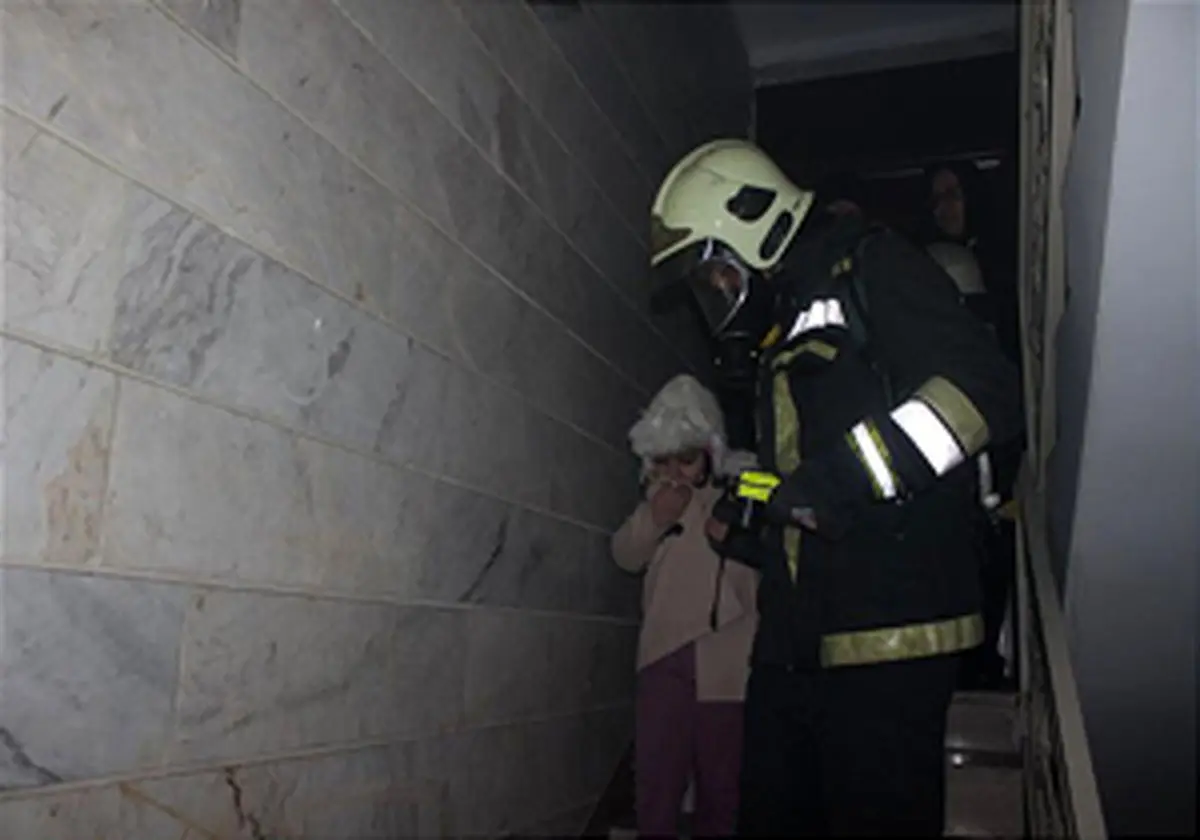 آتش سوزی گسترده ساختمان مسکونی در شهران
