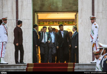 1418657645209_arash khamooshi -2