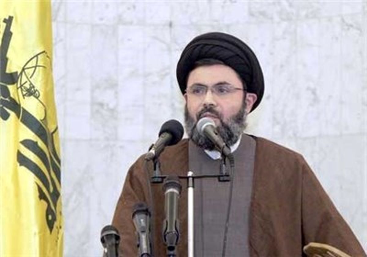 مقاومت از لبنان با تمام احزاب و طوایف آن حمایت می‌کند