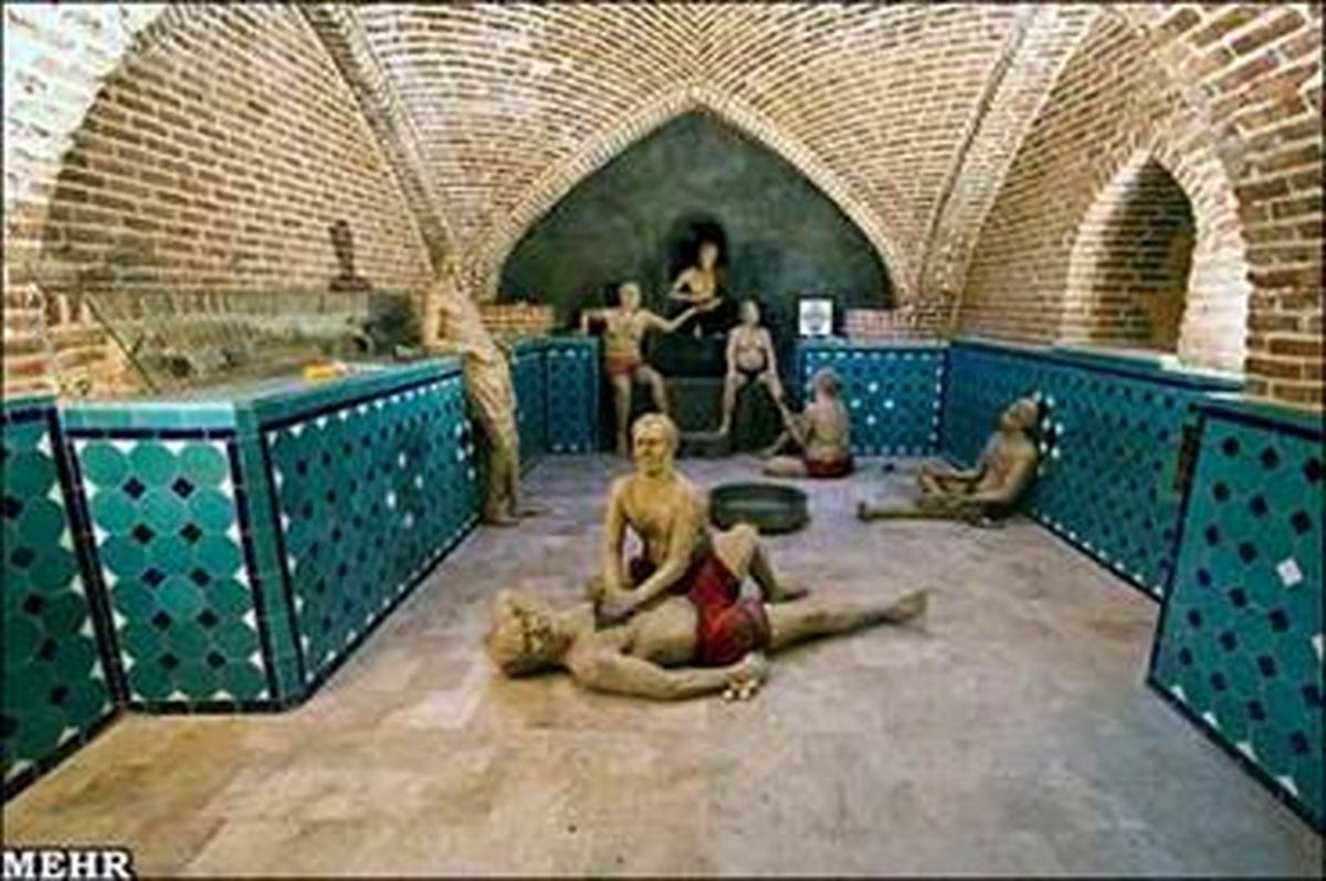 وقتی تمام ایران به تماشای قجر صف می کشد