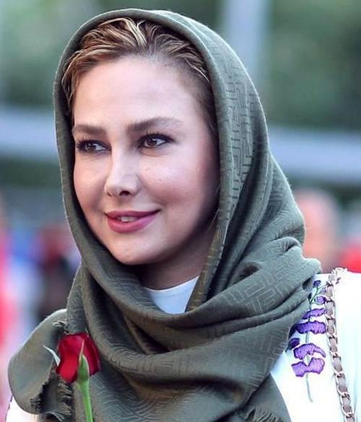  آنا نعمتی رخ در رخ خورشید